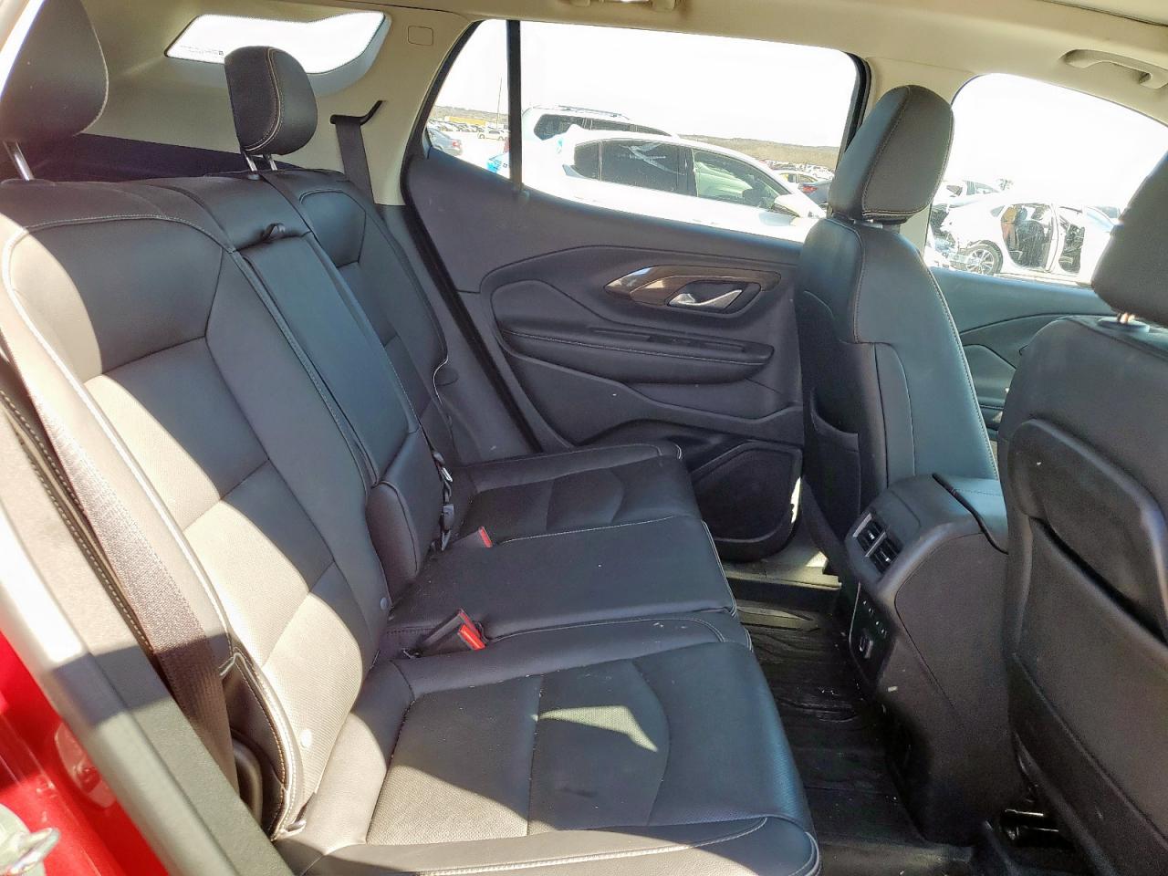 2020 GMC Terrain - Image 11