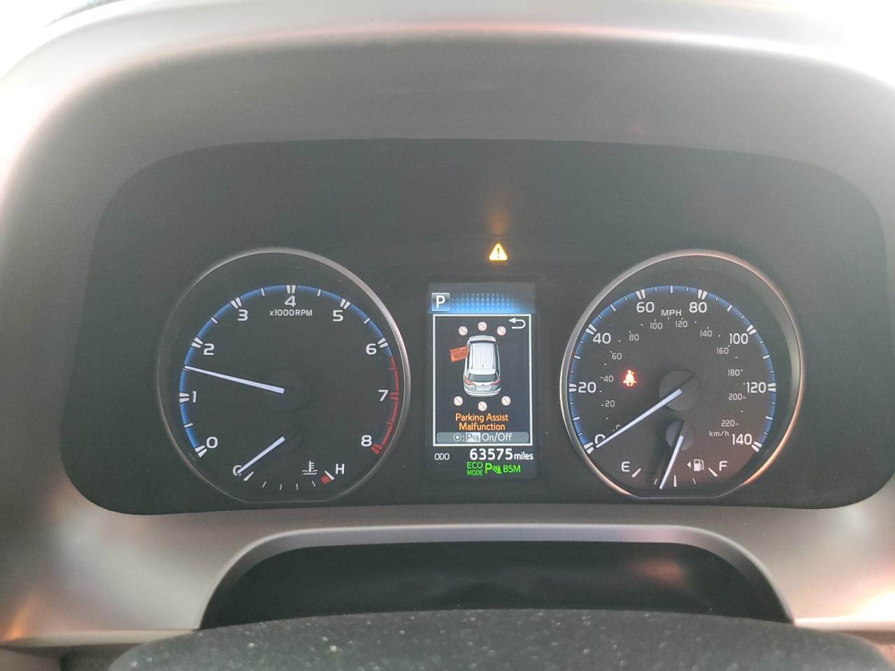 2018 Toyota RAV 4 - Image 9