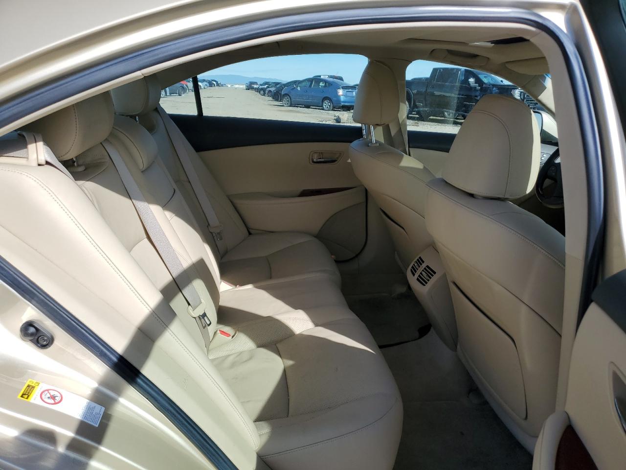 2007 Lexus ES - Image 10