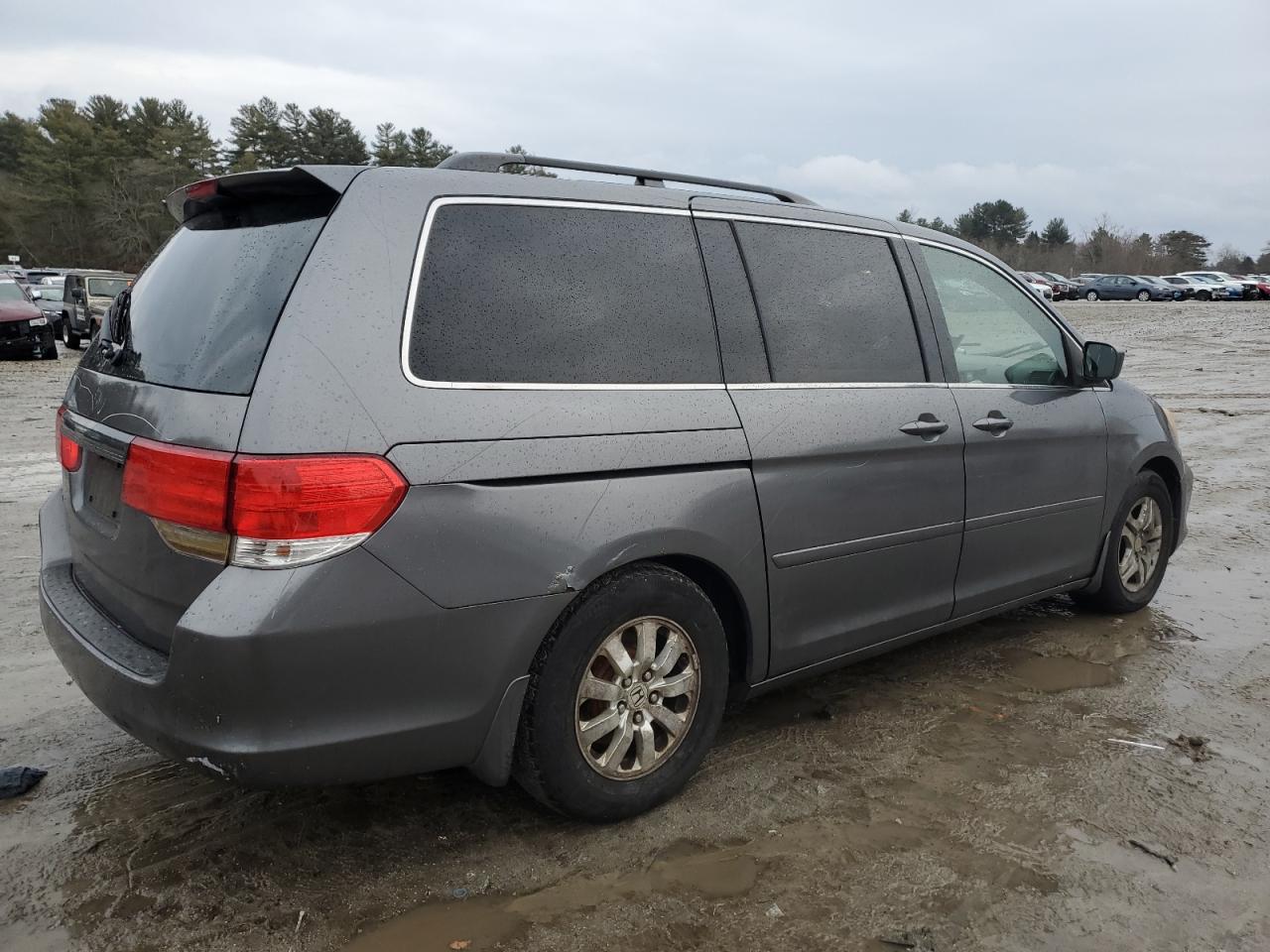 2010 Honda Odyssey - Image 3