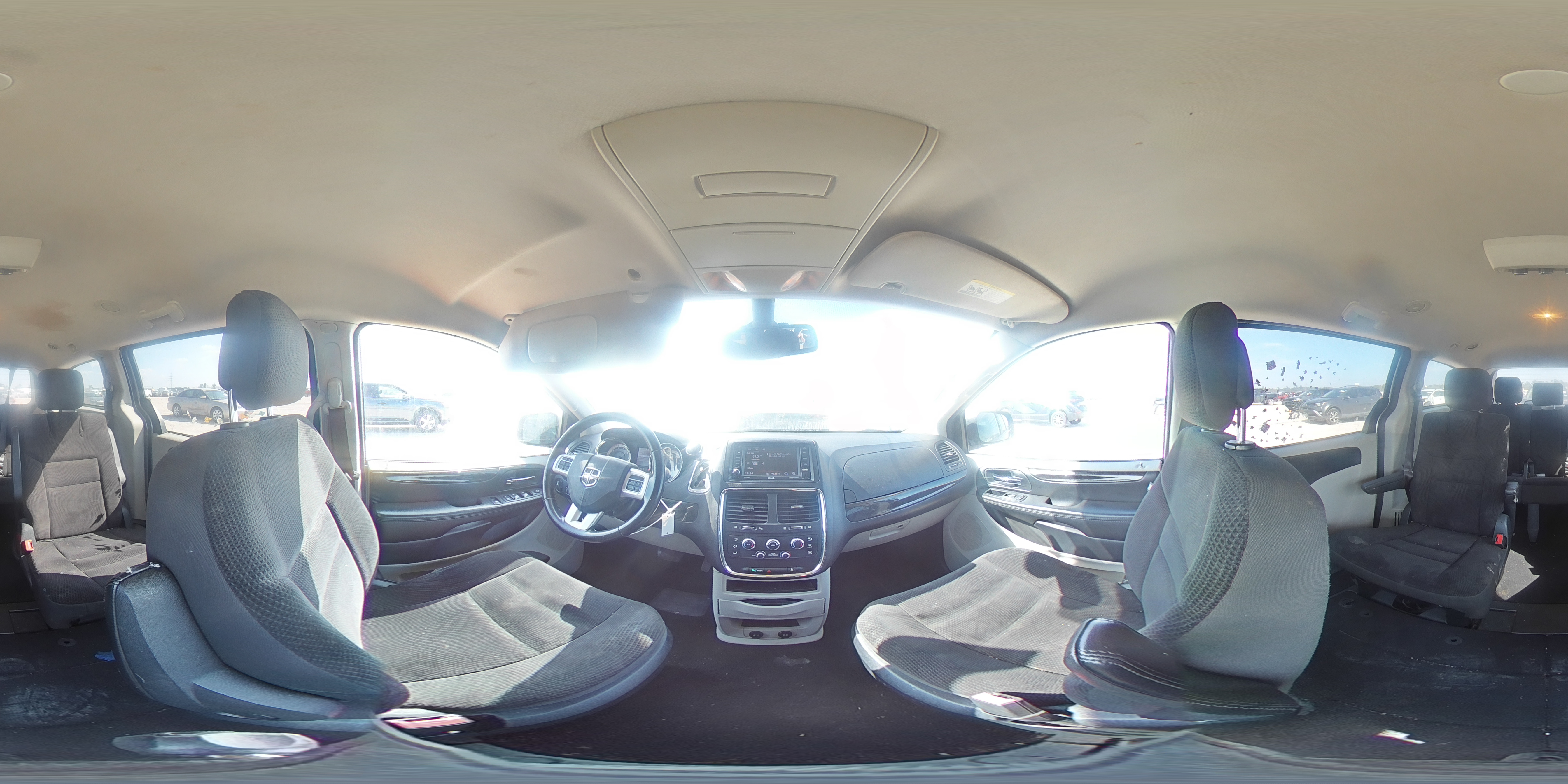 2019 Dodge Caravan - Image 14