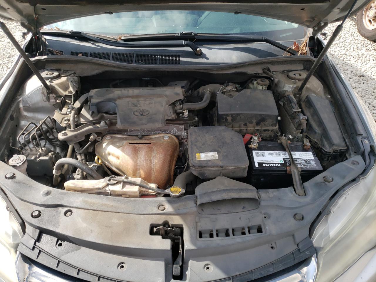 2015 Toyota Camry - Image 11