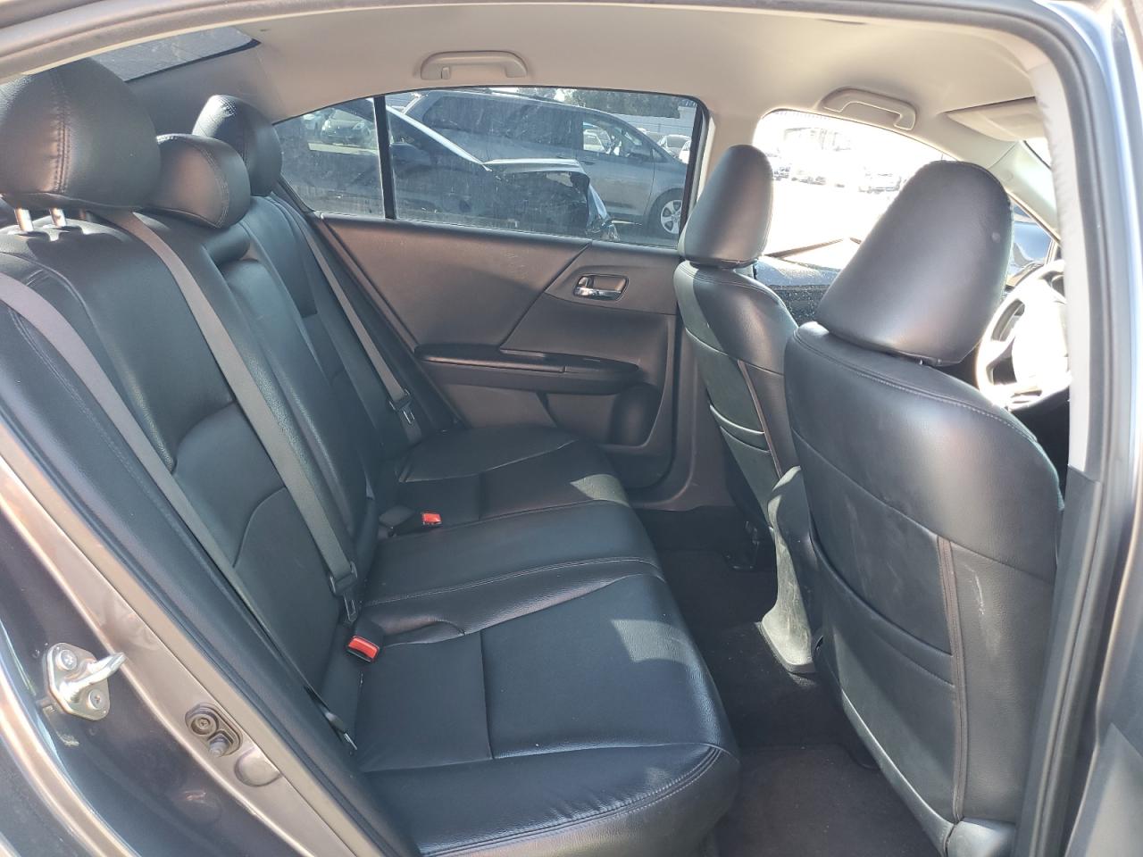 2015 Honda Accord - Image 10