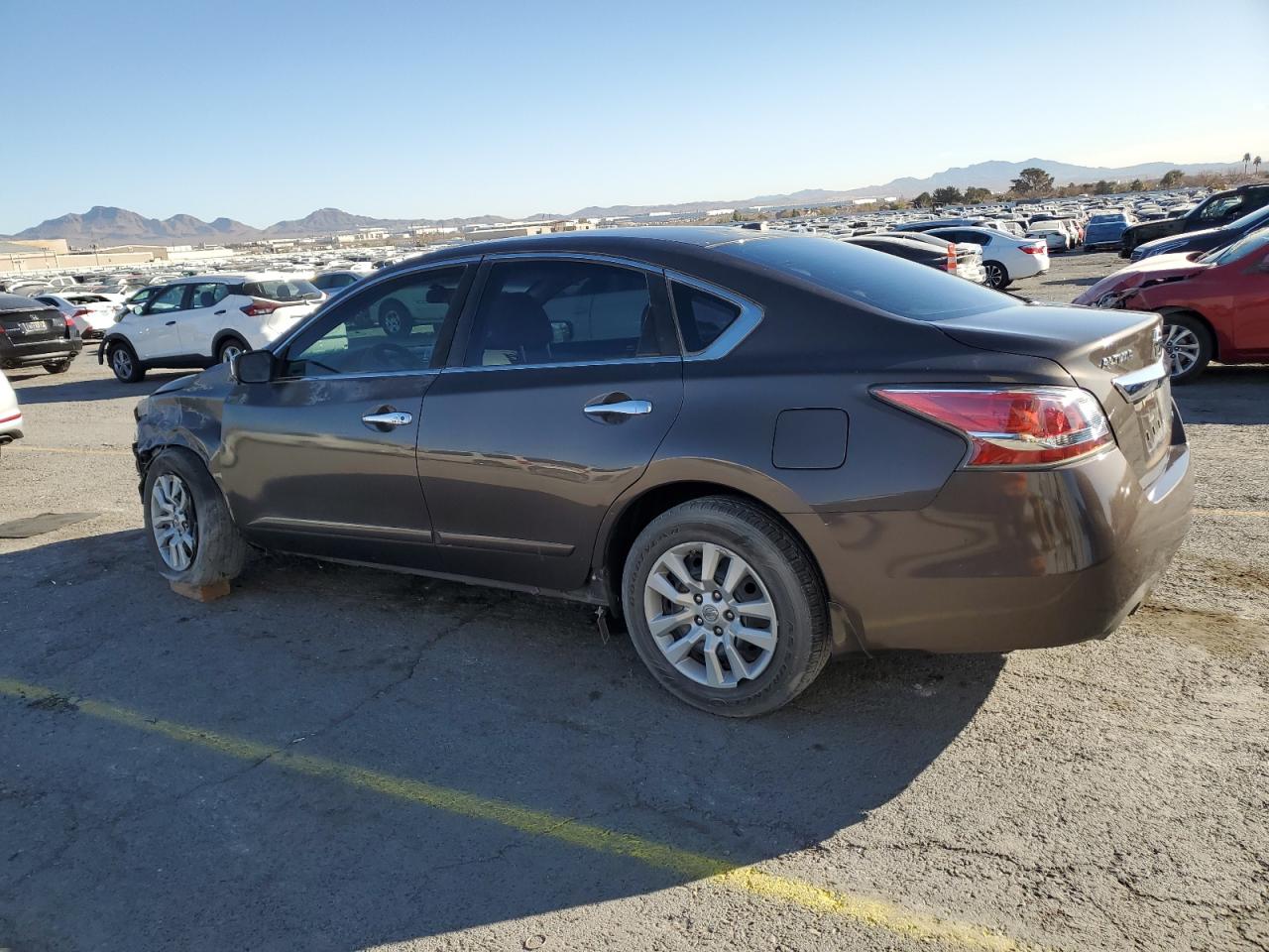 2014 Nissan Altima - Image 2