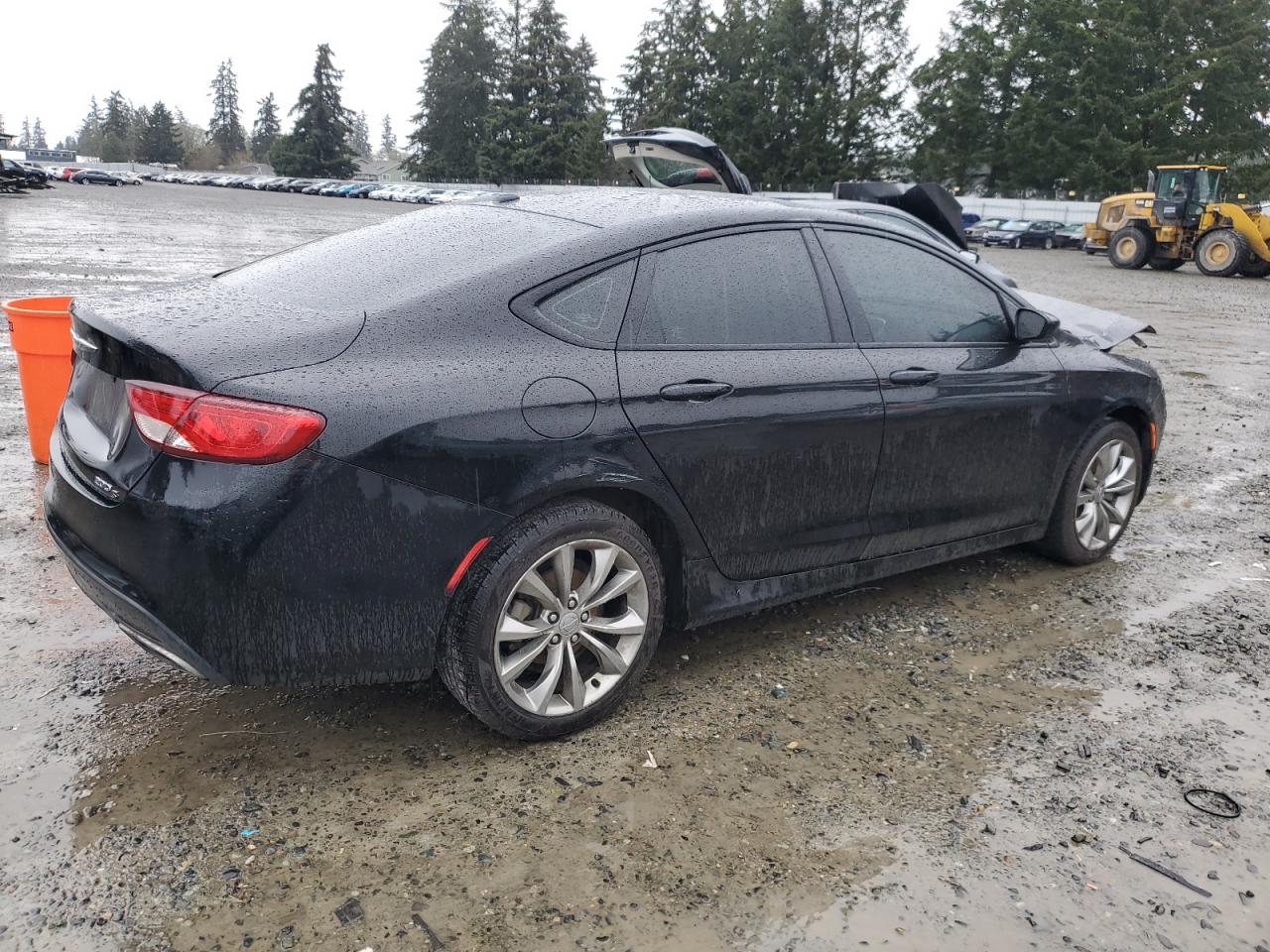 2016 Chrysler 200 - Image 3