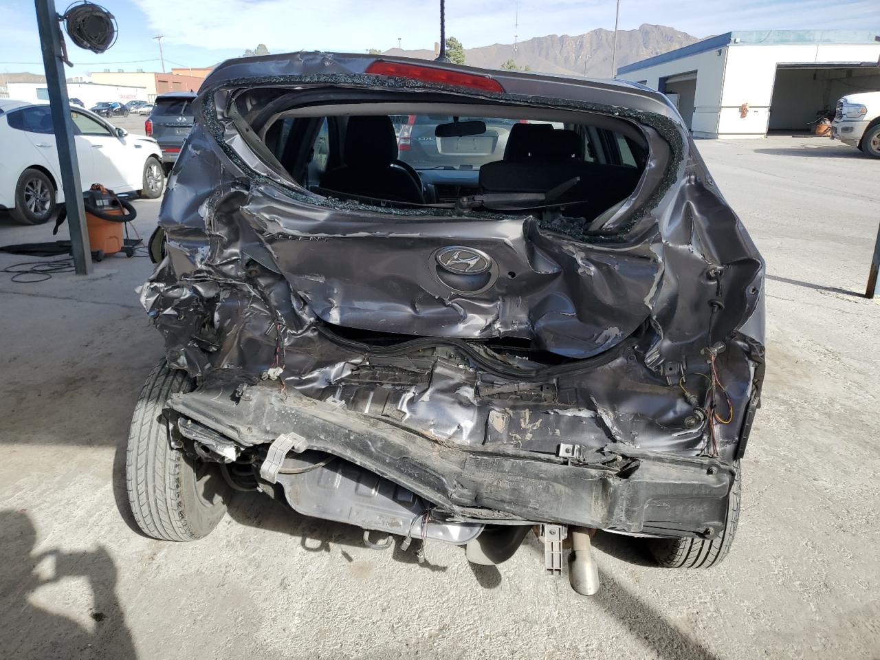 2015 Hyundai Accent - Image 6