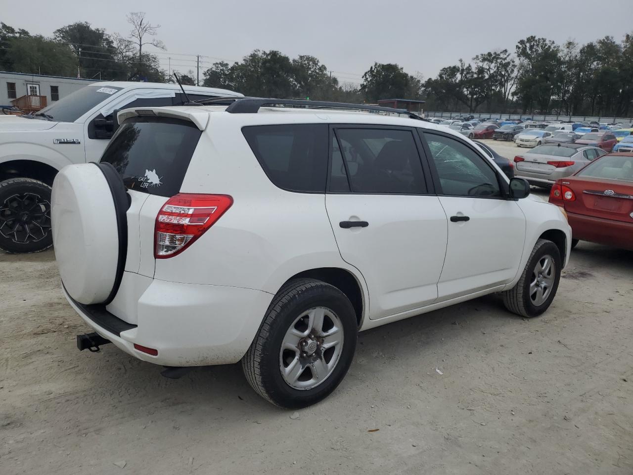 2010 Toyota RAV 4 - Image 3