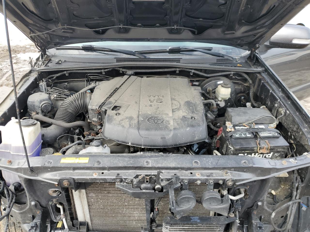 2015 Toyota Tacoma - Image 11