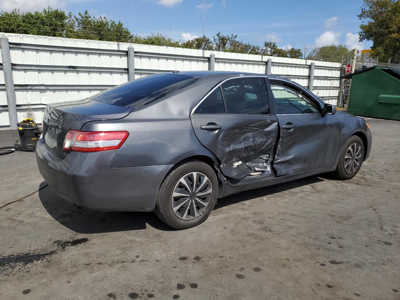 2011 Toyota Camry - Image 3