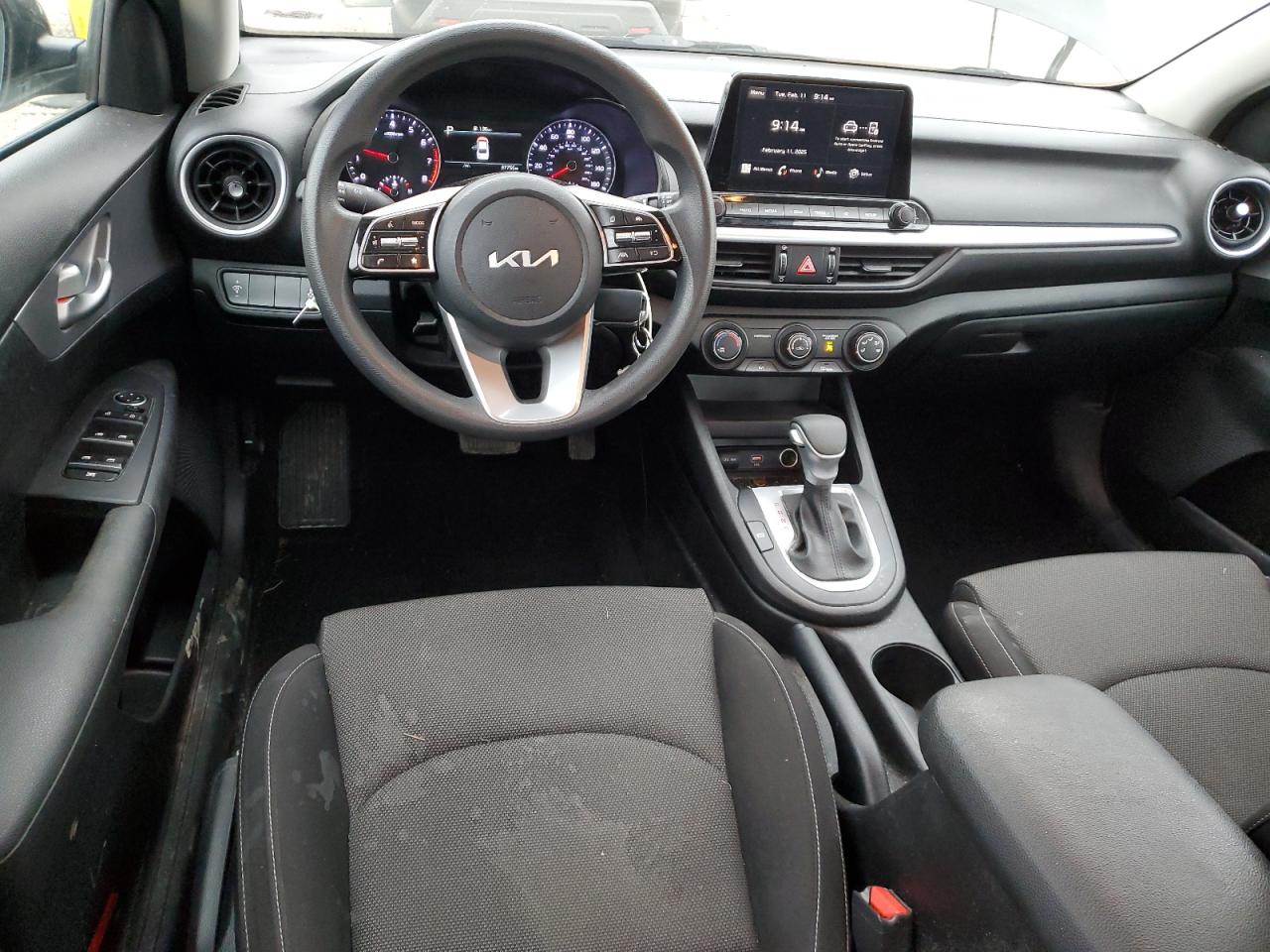 2023 Kia Forte - Image 8