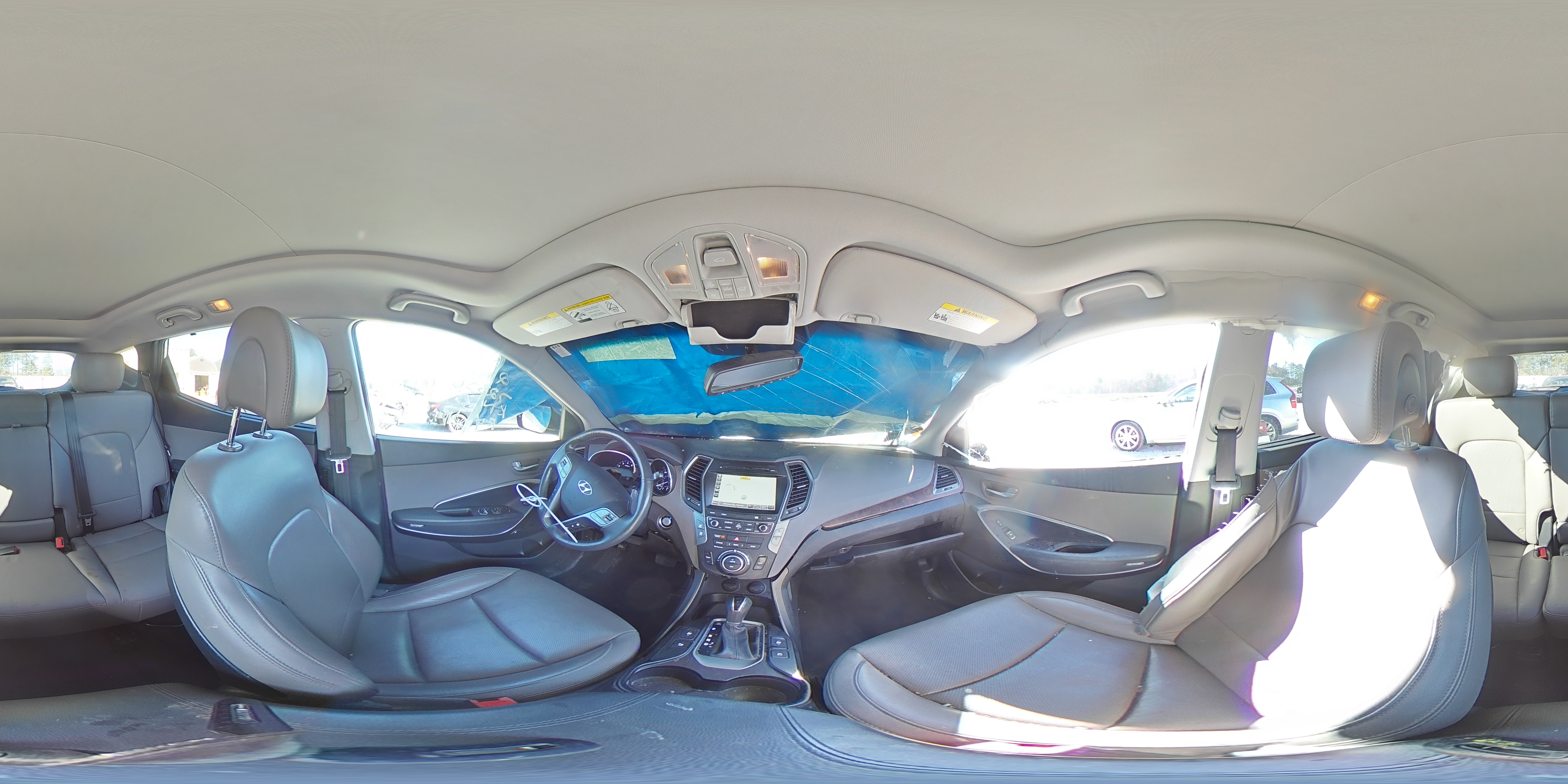 2018 Hyundai Santa Fe - Image 15