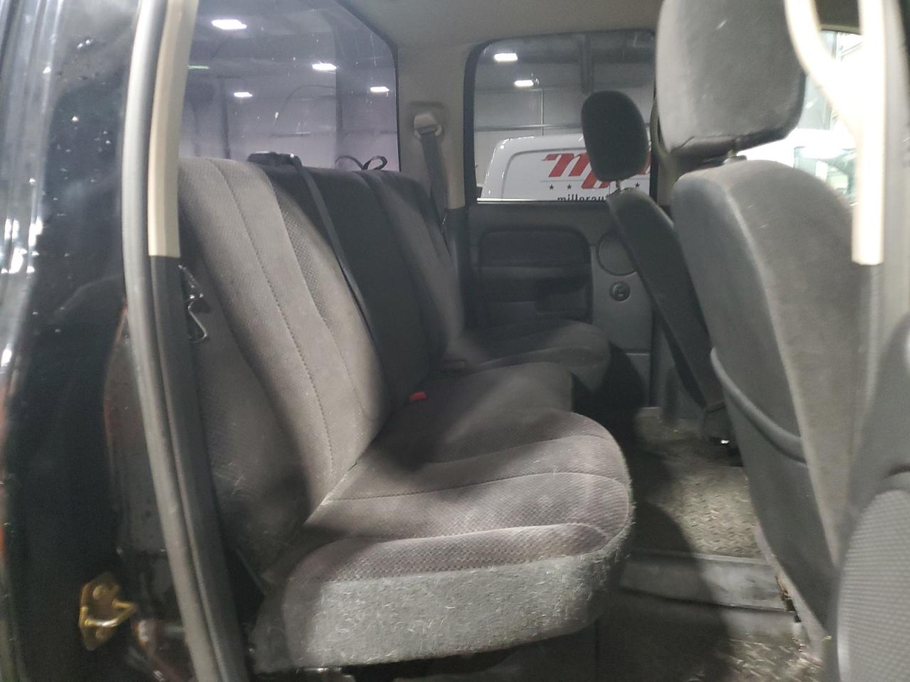 2003 Dodge RAM - Image 10