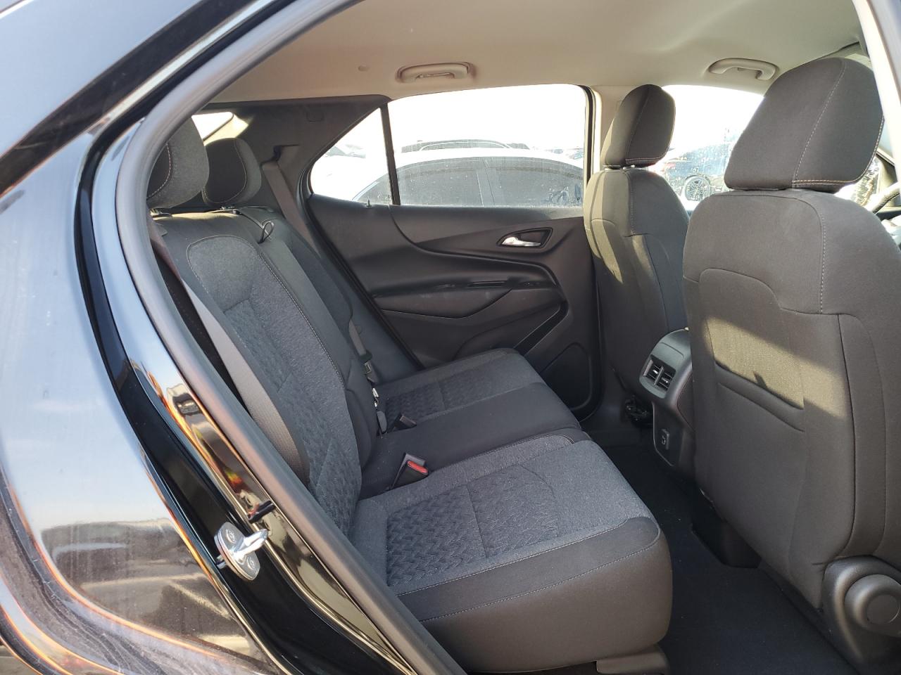 2022 Chevrolet Equinox - Image 11