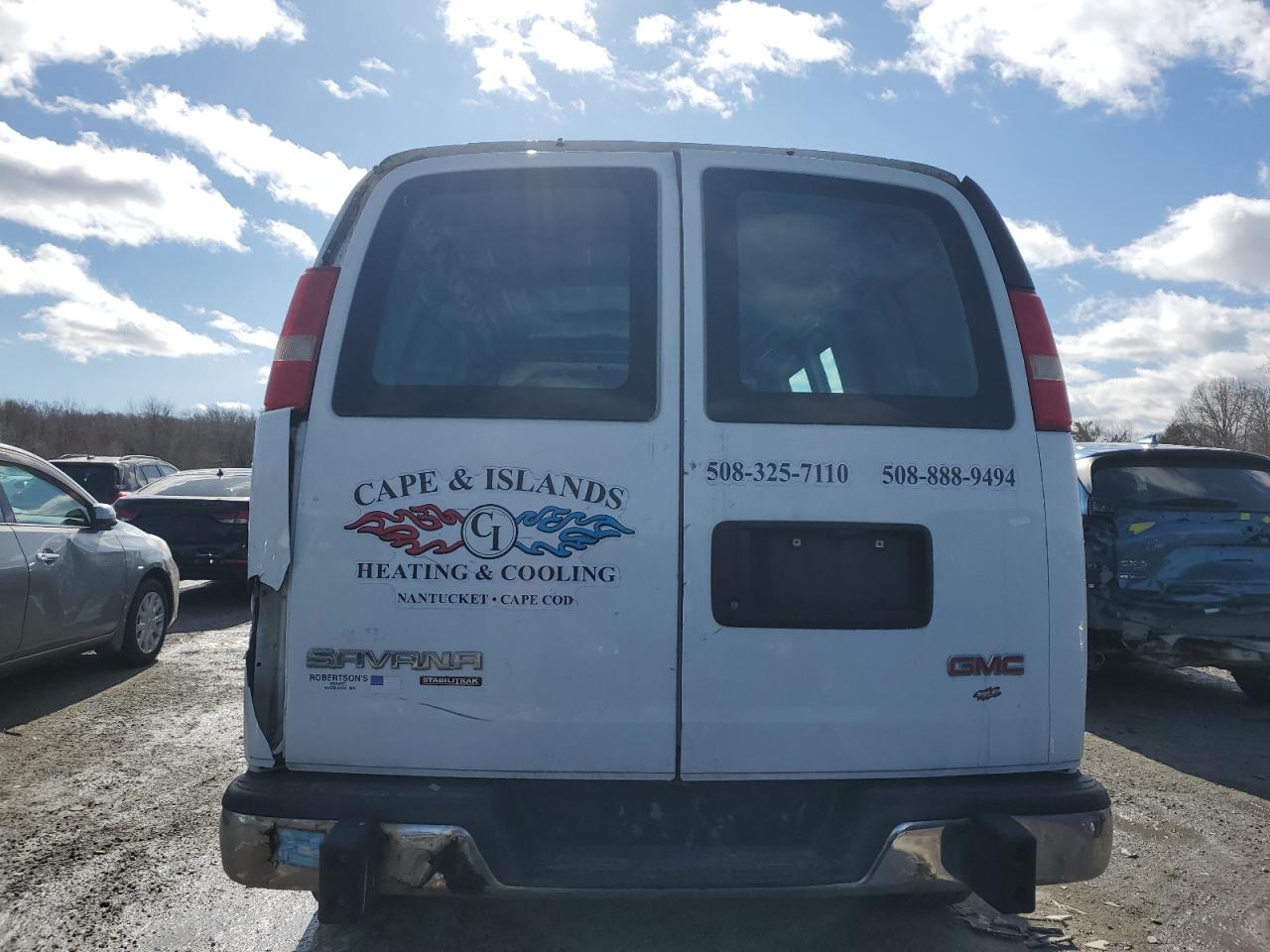 2014 GMC Savana - Image 6