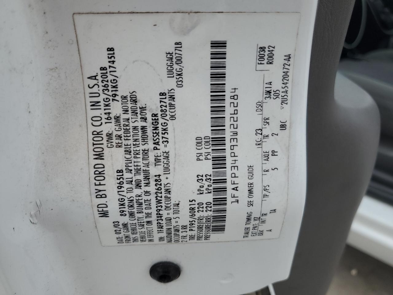 2003 Ford Focus - Image 12