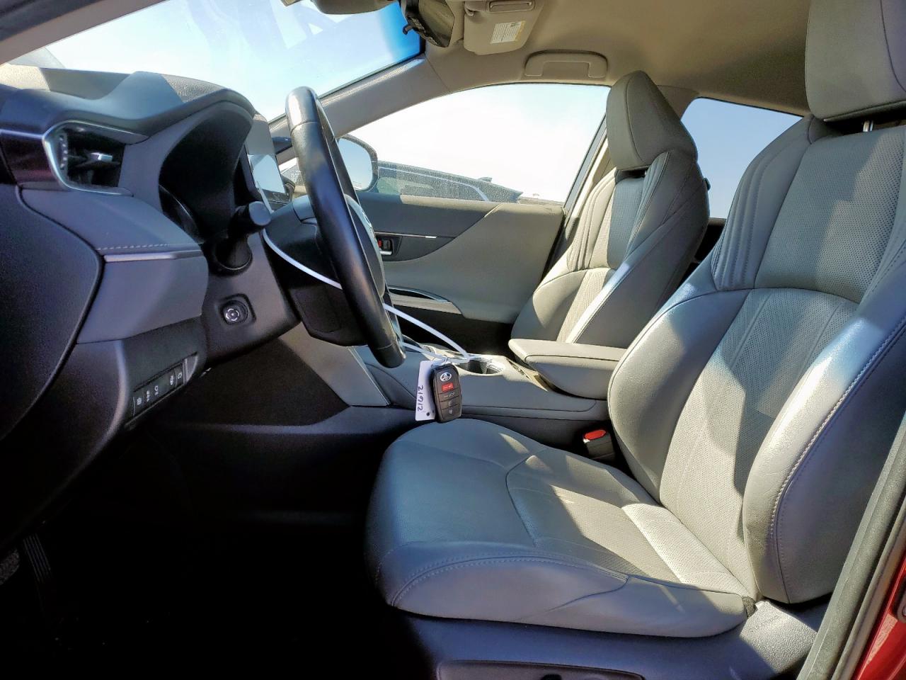 2021 Toyota Venza - Image 7