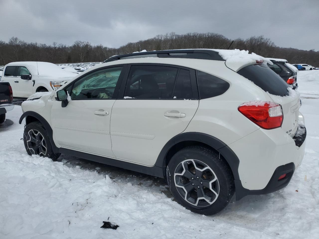 2015 Subaru XV - Image 2