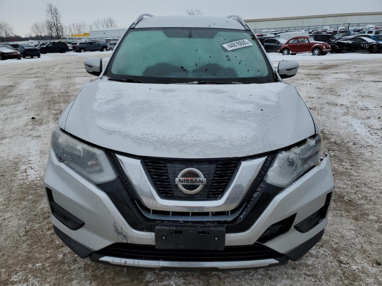 2017 Nissan Rogue - Image 5