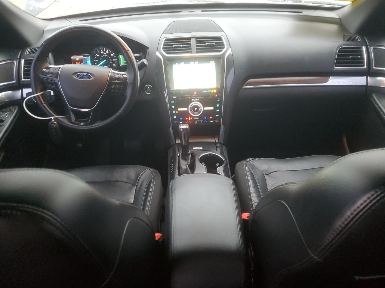 2017 Ford Explorer - Image 8