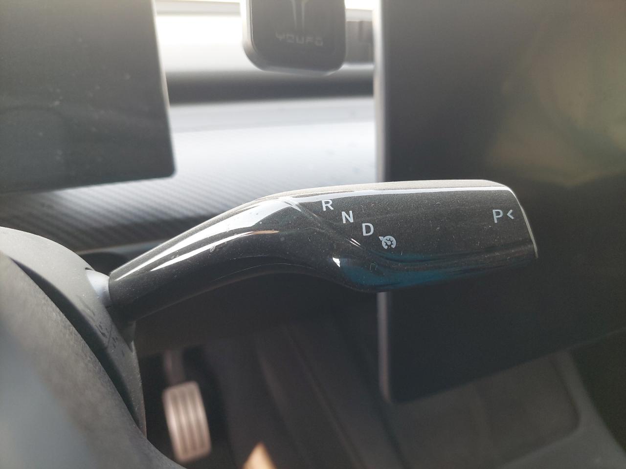 LRWYGCEL0NC279388 - 2023 Tesl Model Y - #43843695