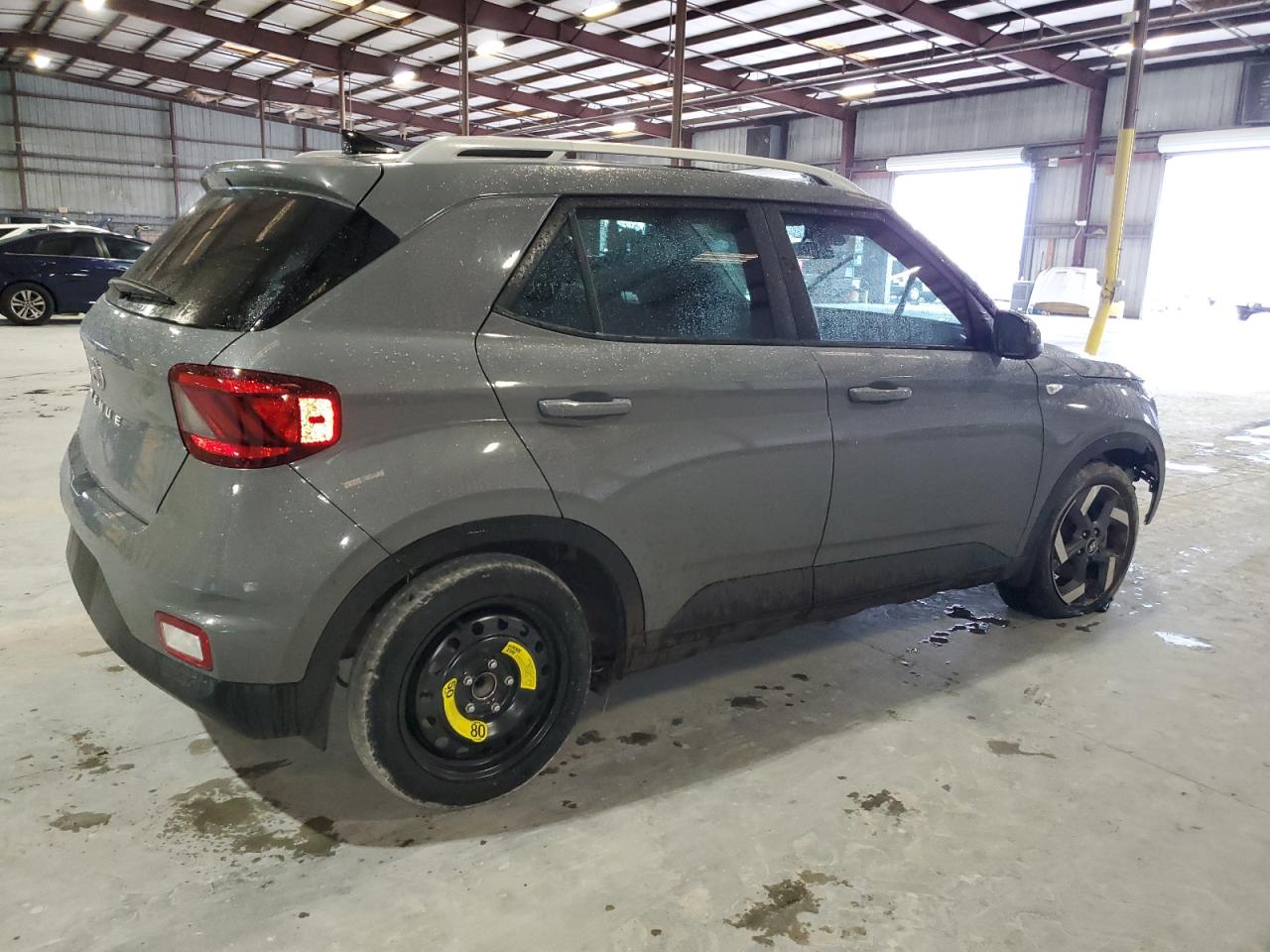 2022 Hyundai Venue - Image 3