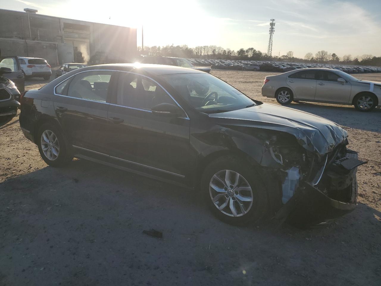 2016 Volkswagen Passat - Image 4