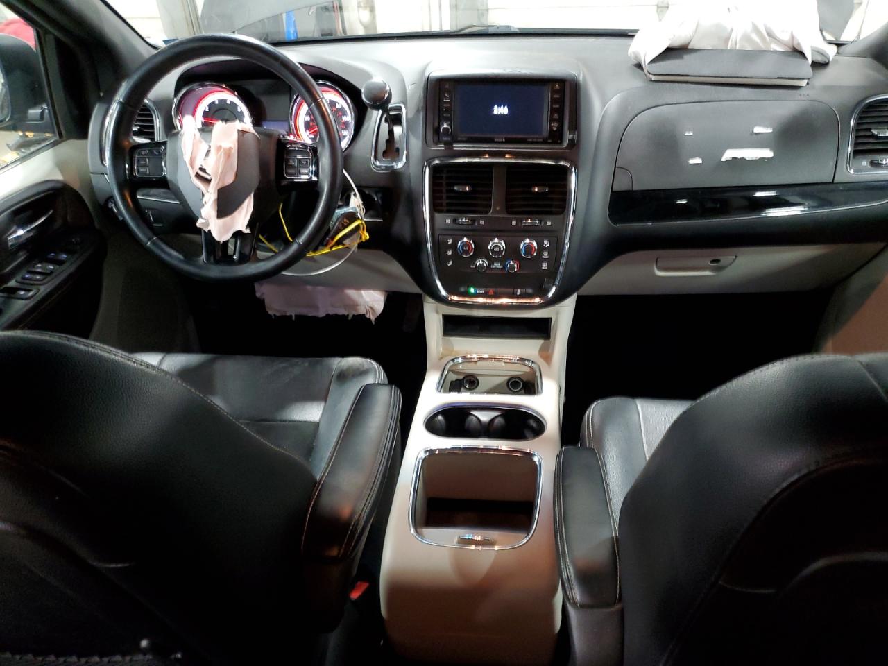 2018 Dodge Caravan - Image 8