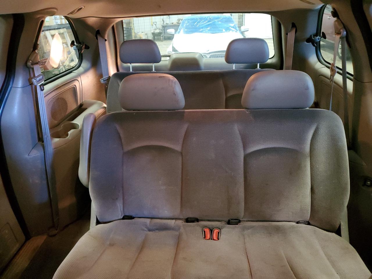 2002 Dodge Caravan - Image 10
