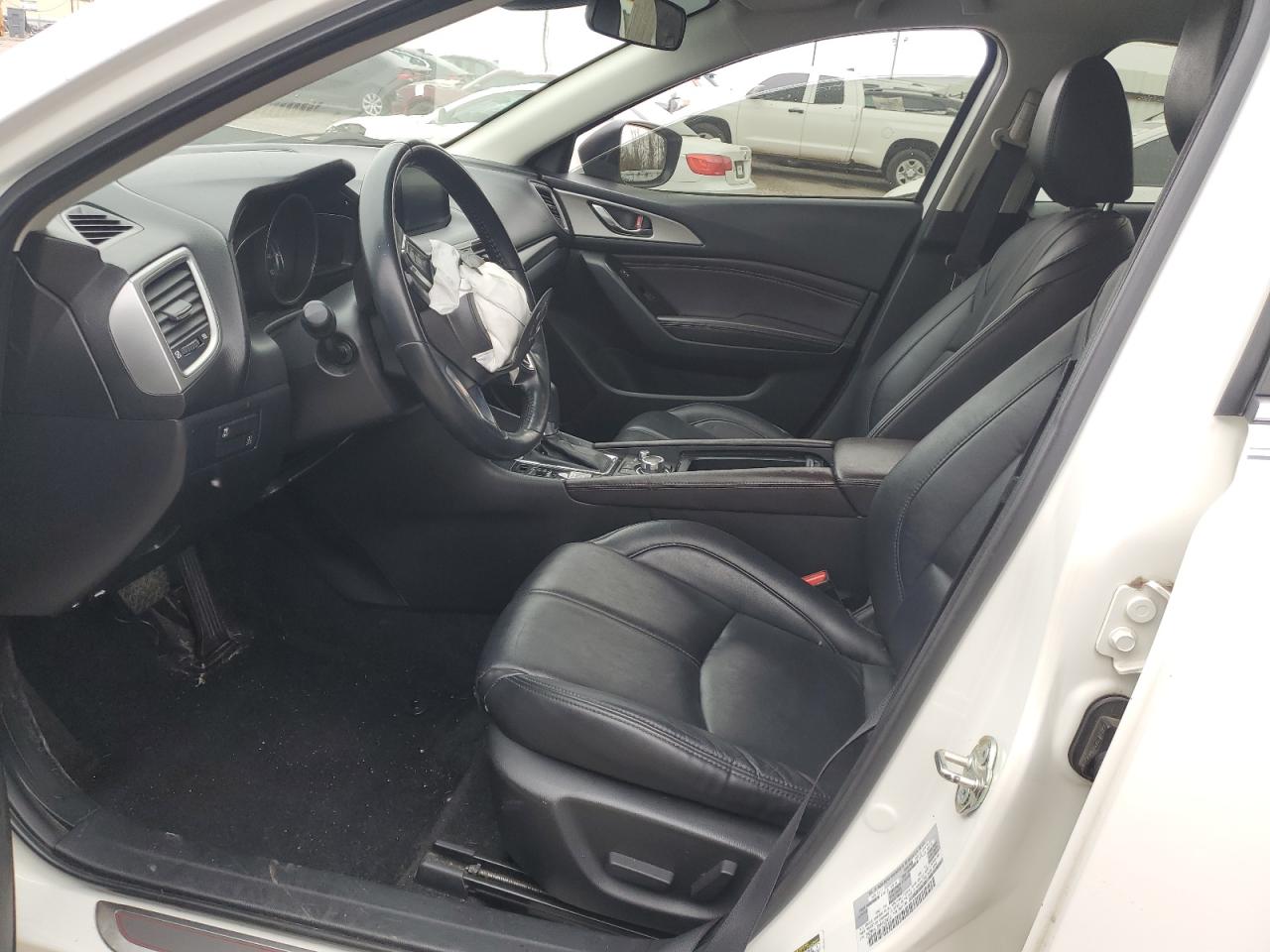 2017 Mazda 3 - Image 7