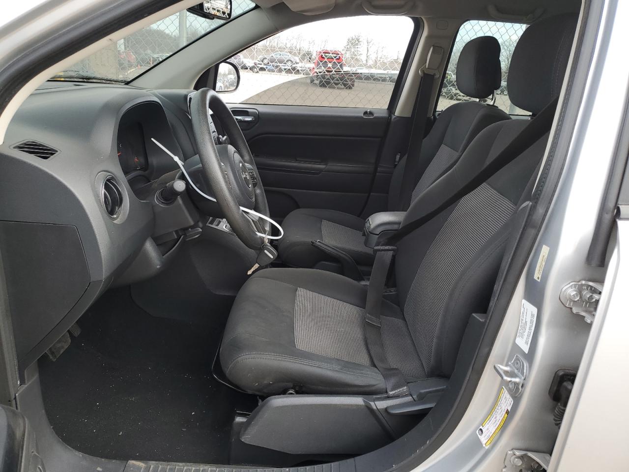 2012 Jeep Compass - Image 7