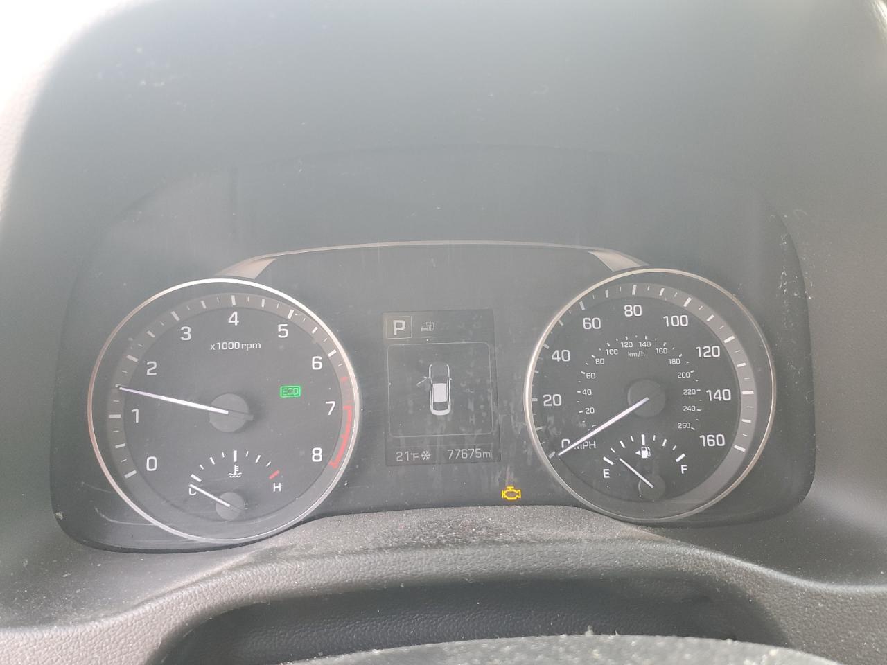2018 Hyundai Elantra - Image 9