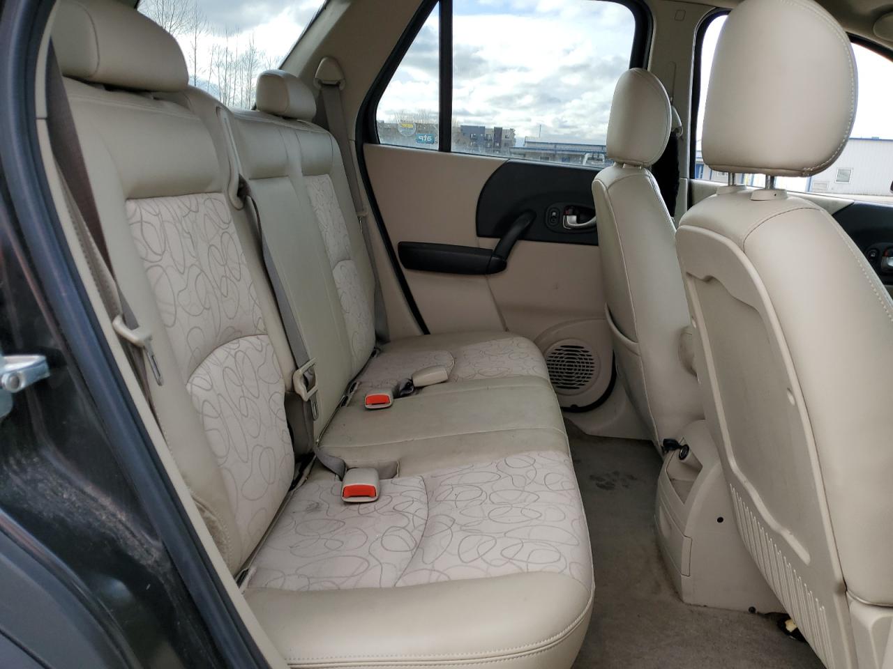 2004 Saturn VUE - Image 11