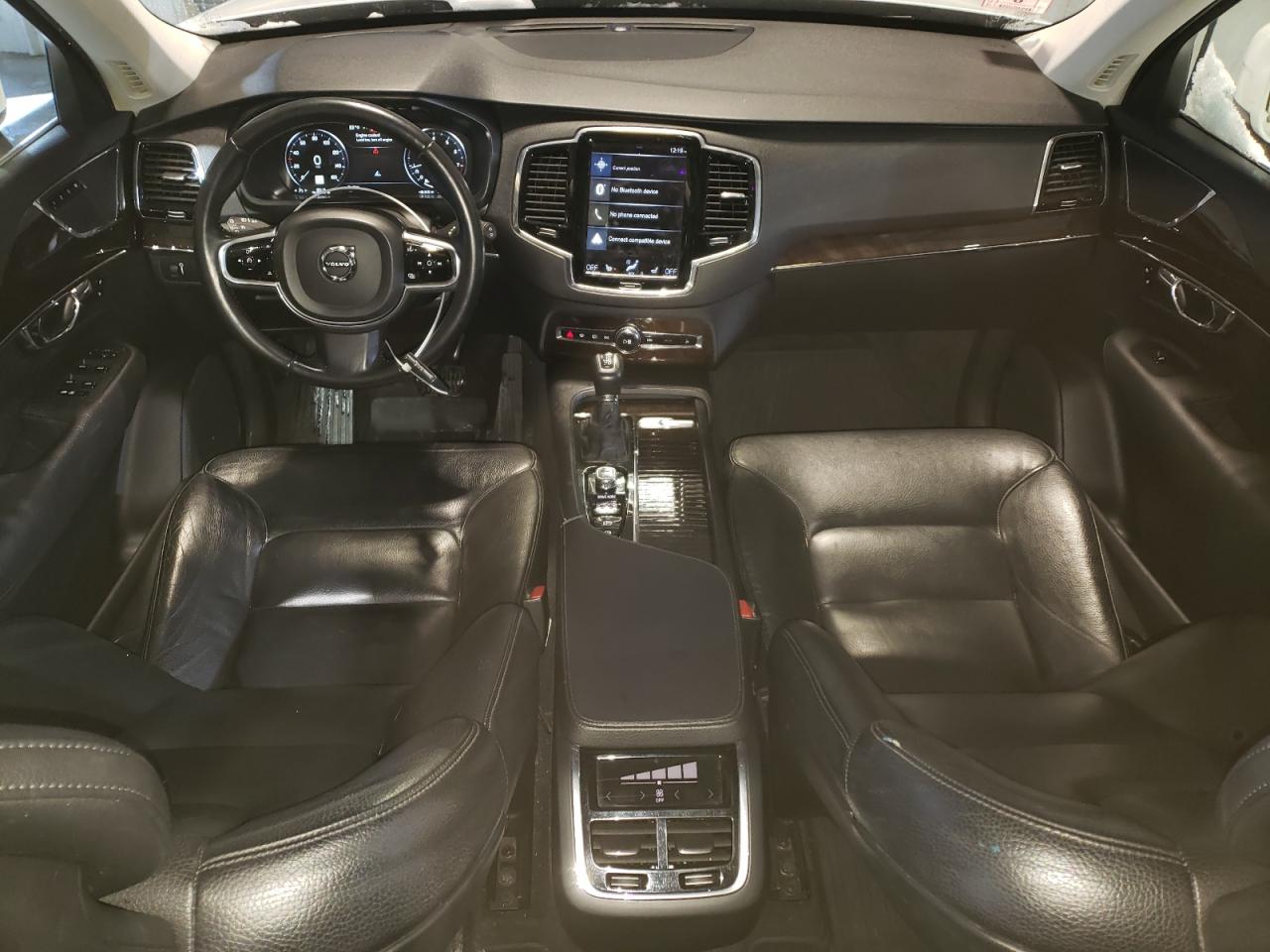 2017 Volvo XC90 - Image 8