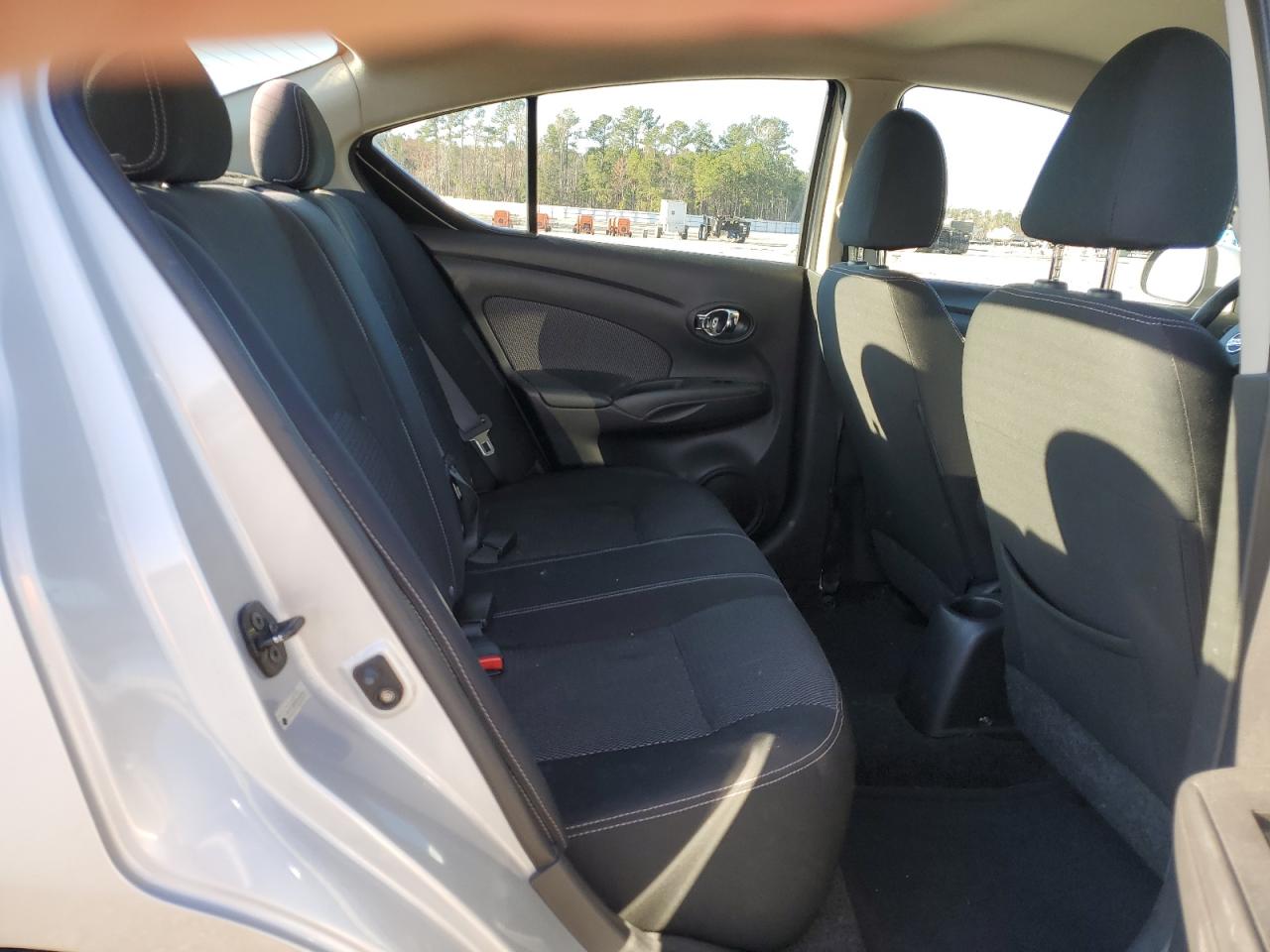 2014 Nissan Versa - Image 10