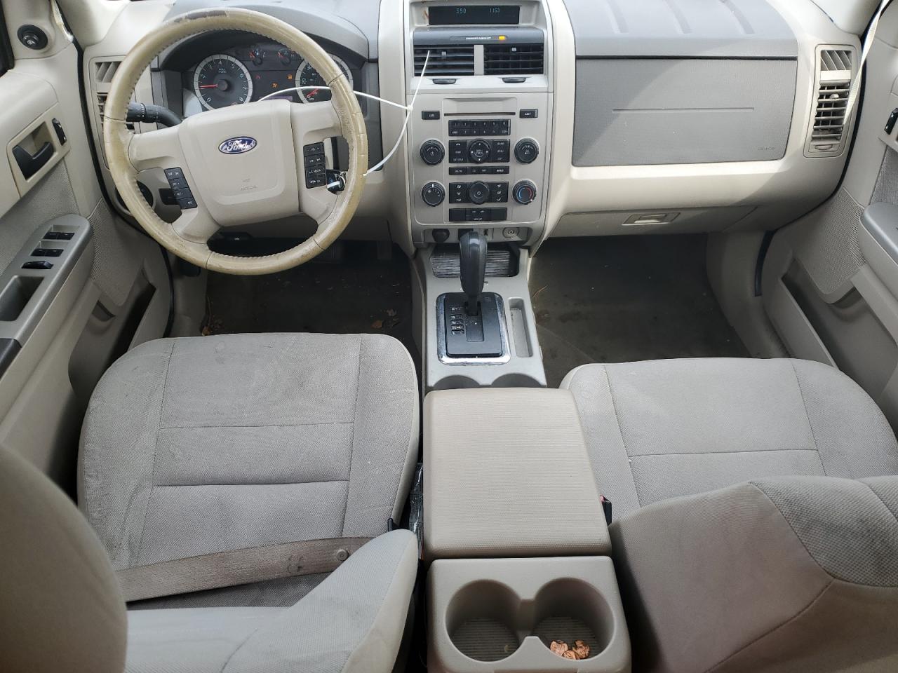 2010 Ford Escape - Image 8