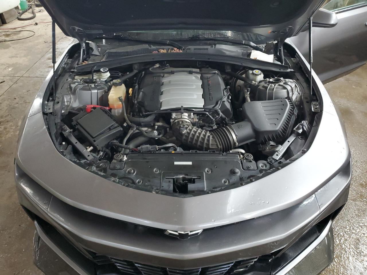 2020 Chevrolet Camaro - Image 11