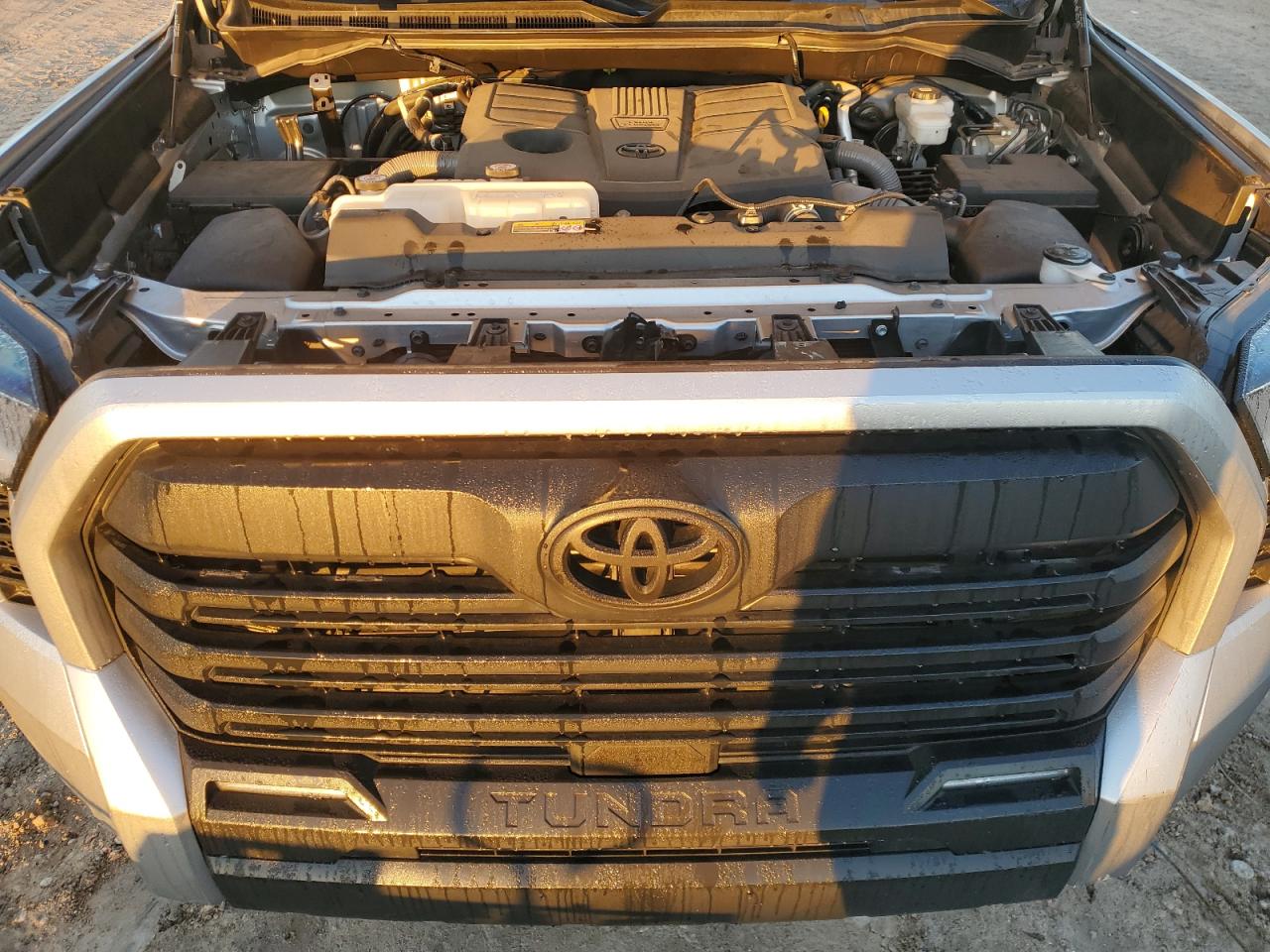 2023 Toyota Tundra - Image 12