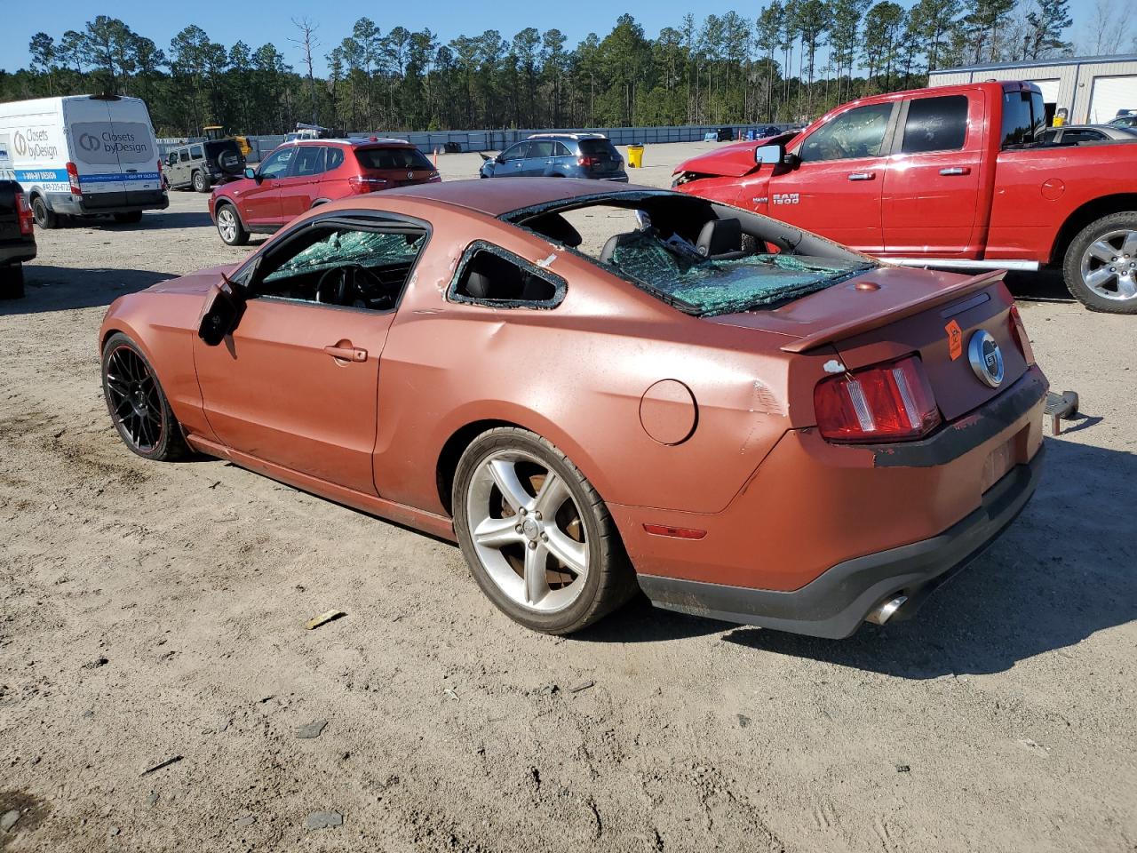 2011 Ford Mustang - Image 2
