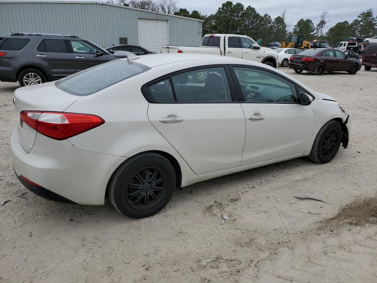 2015 Kia Forte - Image 3