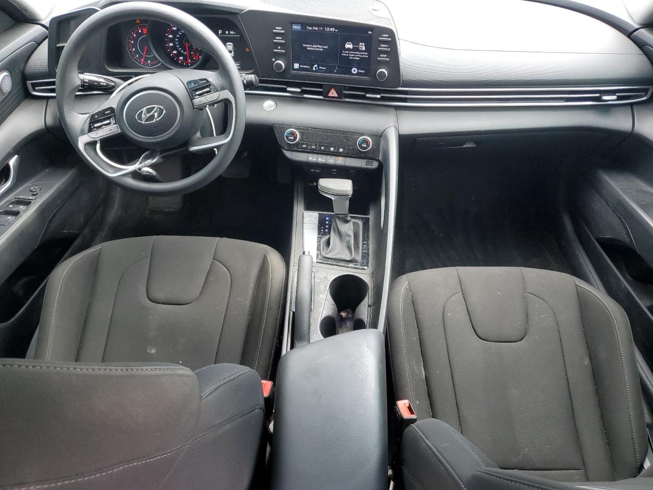 2023 Hyundai Elantra - Image 8