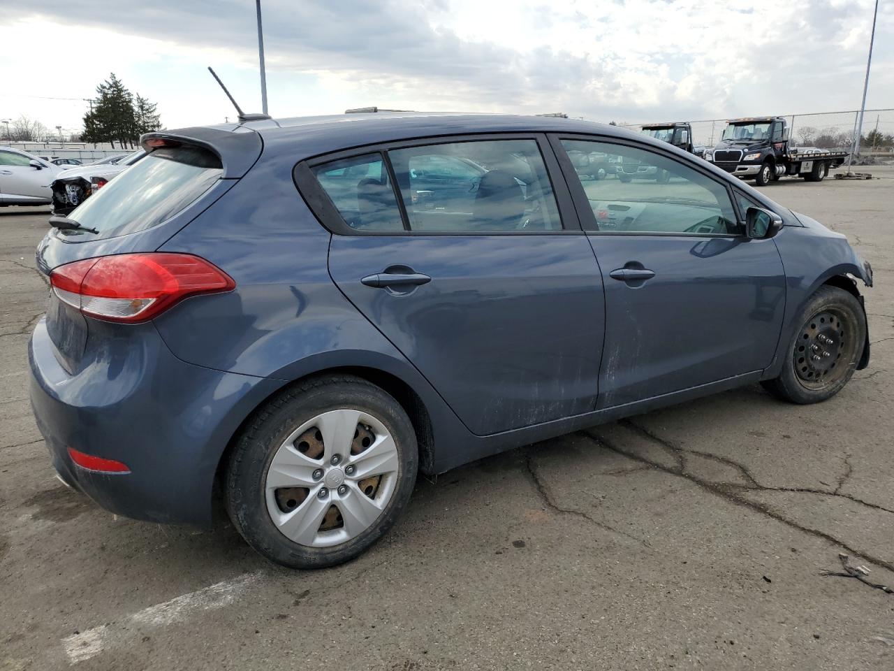 2016 Kia Forte - Image 3