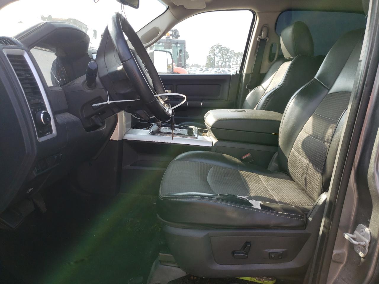2010 Dodge RAM - Image 7