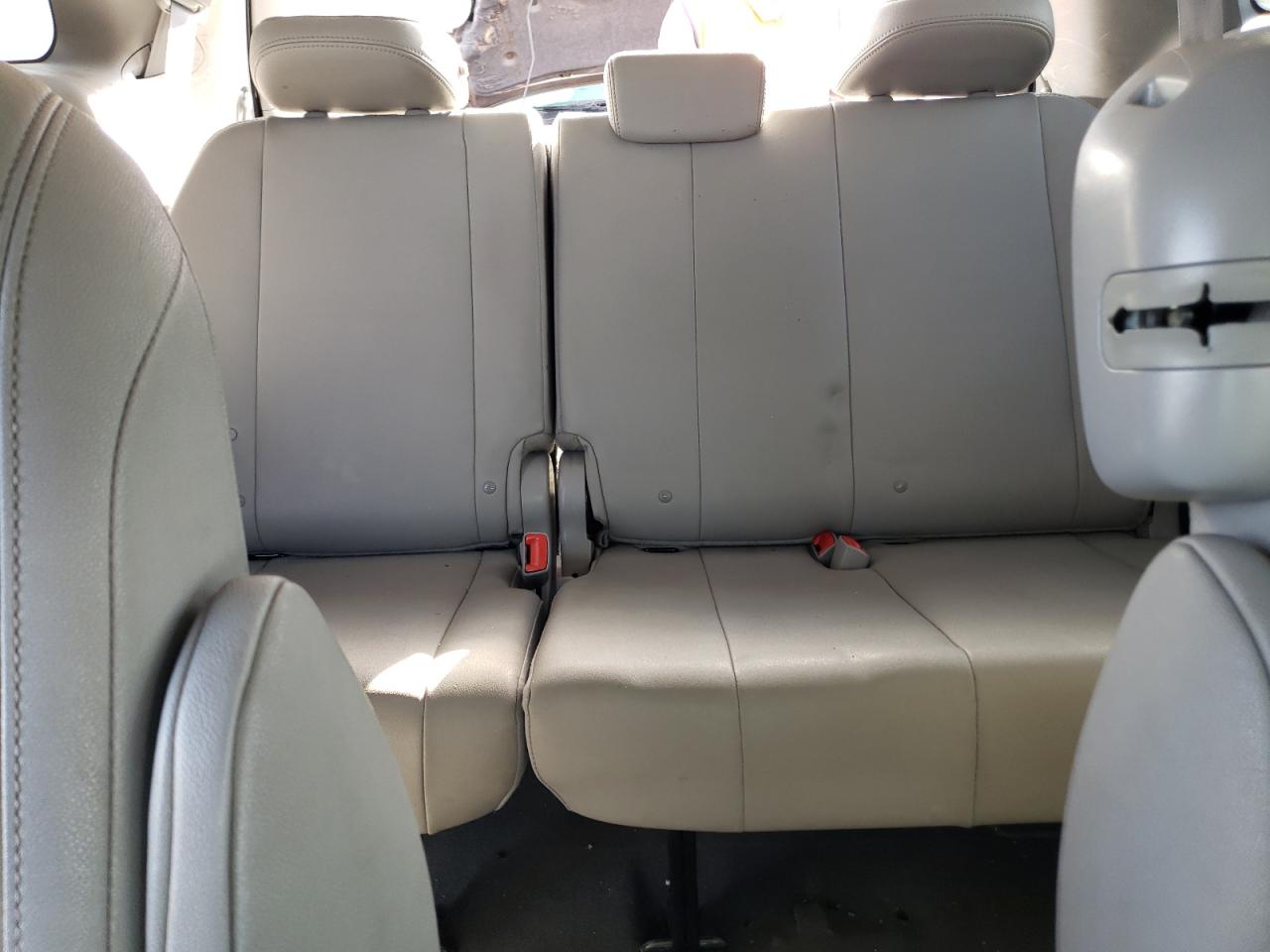 2019 Toyota Sienna - Image 10