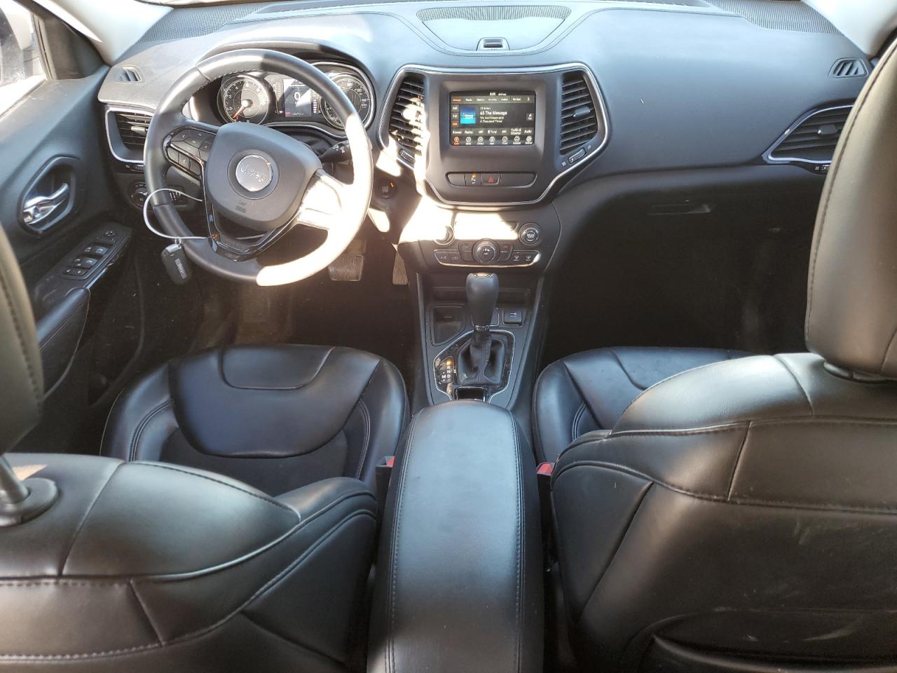 2019 Jeep Grand Cherokee - Image 8