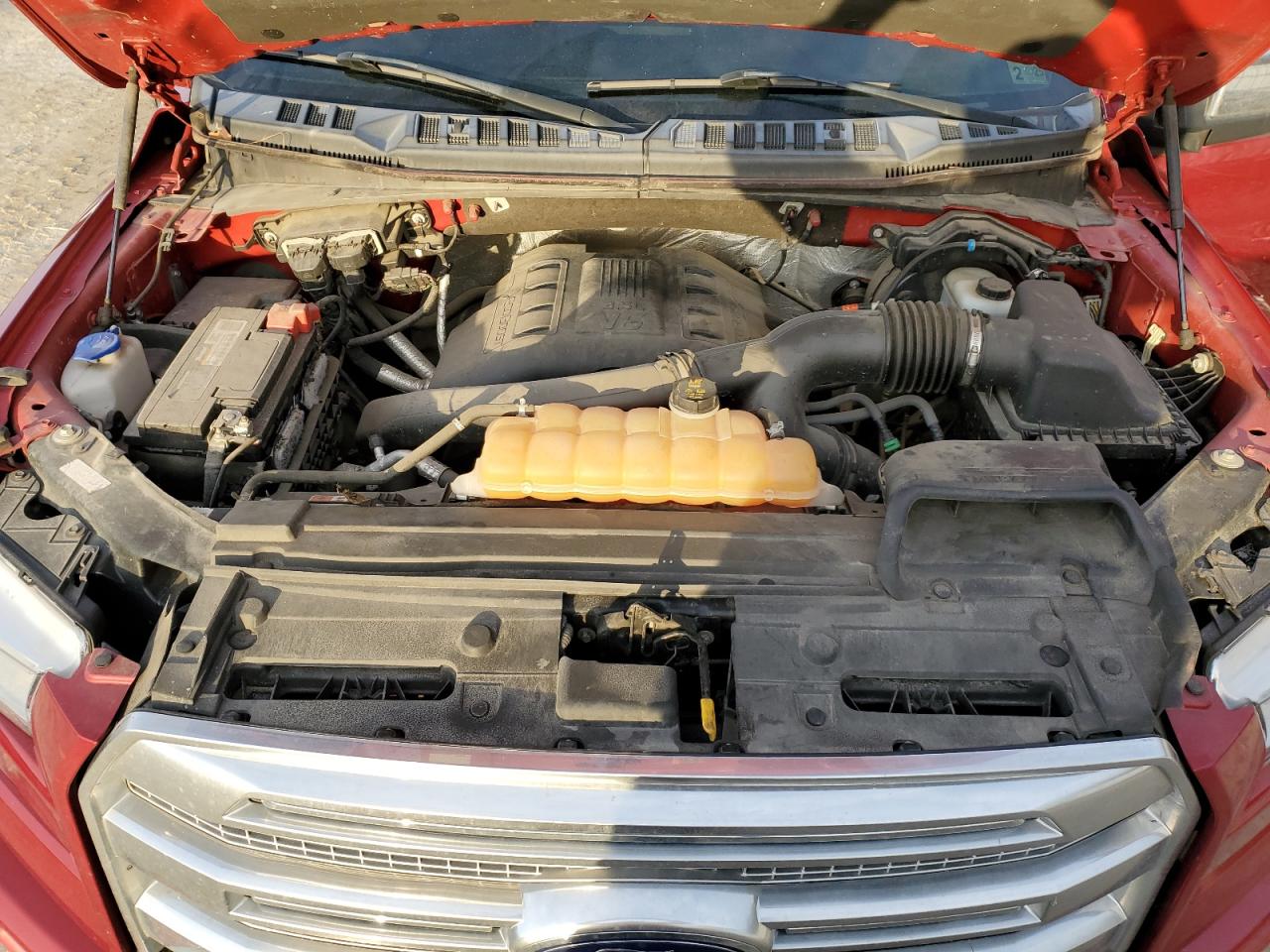 2015 Ford F-150 - Image 11