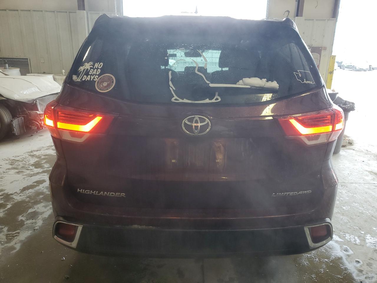 2019 Toyota Highlander - Image 6