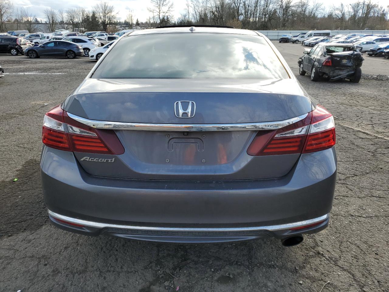 2016 Honda Accord - Image 6