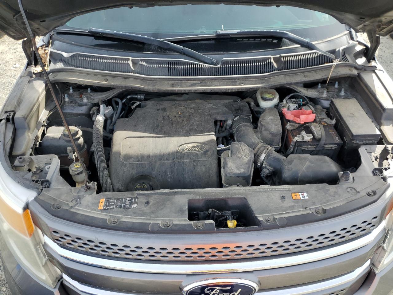 2014 Ford Explorer - Image 12
