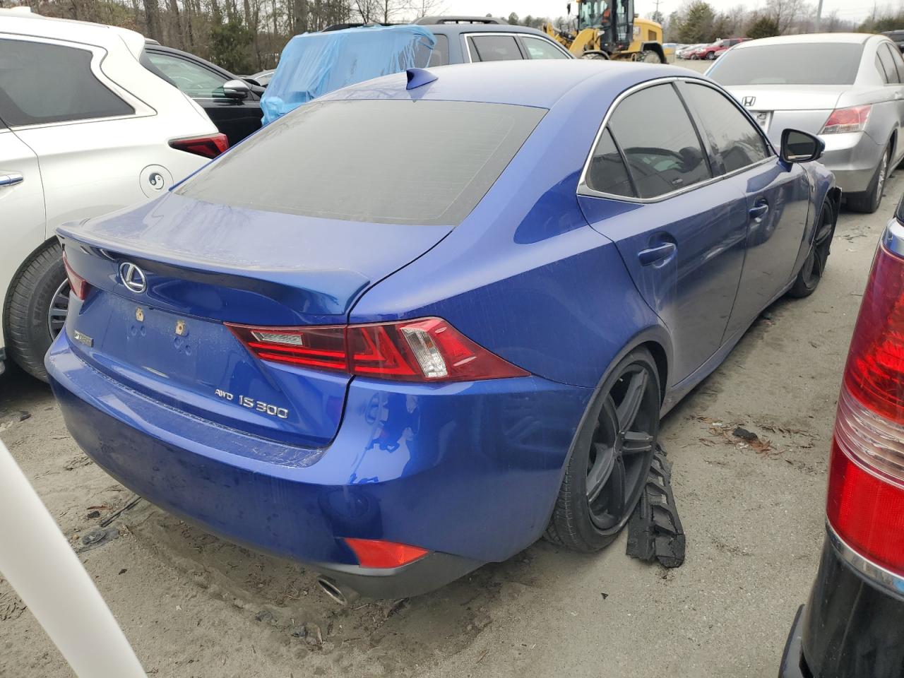 2016 Lexus IS - Image 3