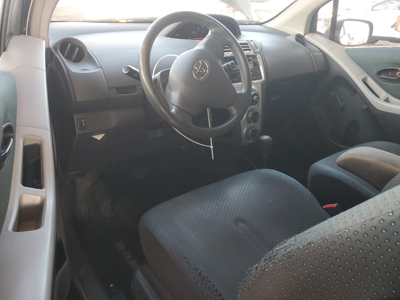 2007 Toyota Yaris - Image 8
